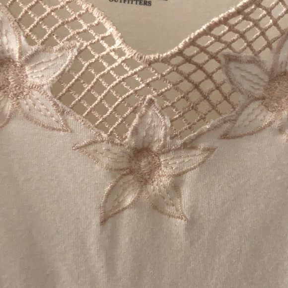 Floral Knit Tank - Picture 3 of 4